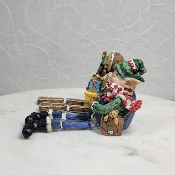 VINTAGE Sitting Gingerbread Man and Elf Dangle Leg Hanging Shelf Decorations - Picture 5 of 13